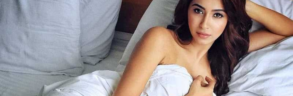 Aamira khan Cover Image